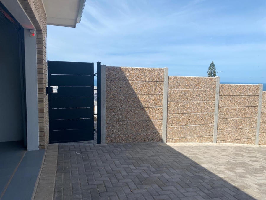 5 Bedroom Property for Sale in Dana Bay Western Cape